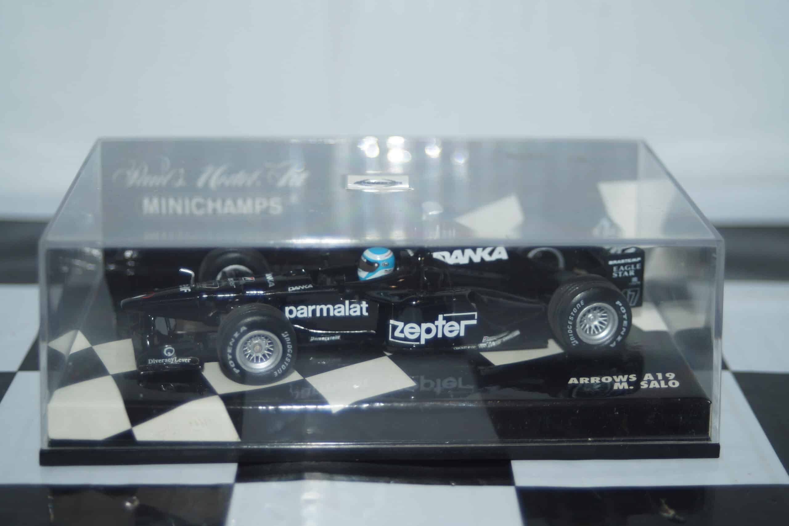 Minichamps sauber petronas showcar 2004, f.massa 400 0480082 1:43
