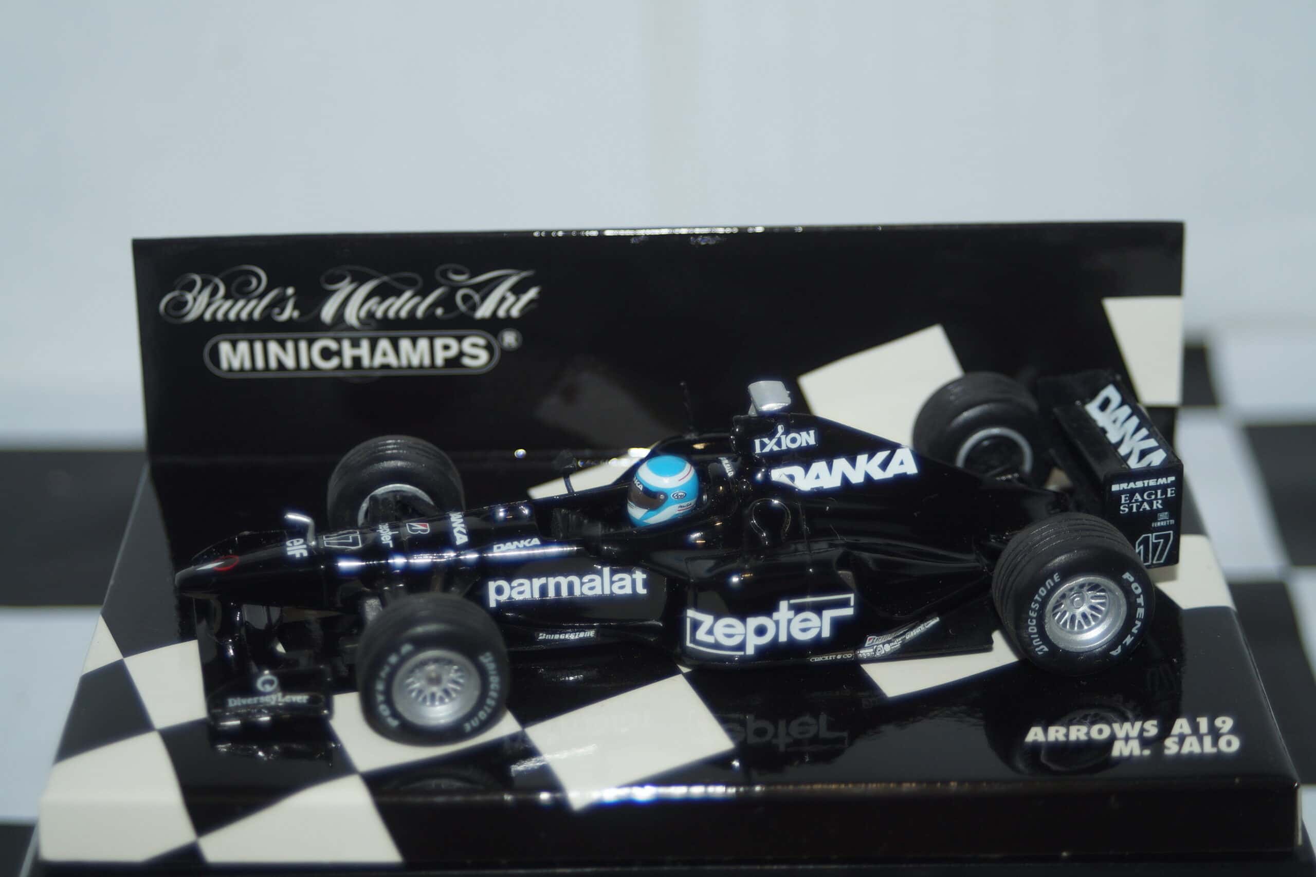 Minichamps sauber petronas showcar 2004, f.massa 400 0480082 1:43