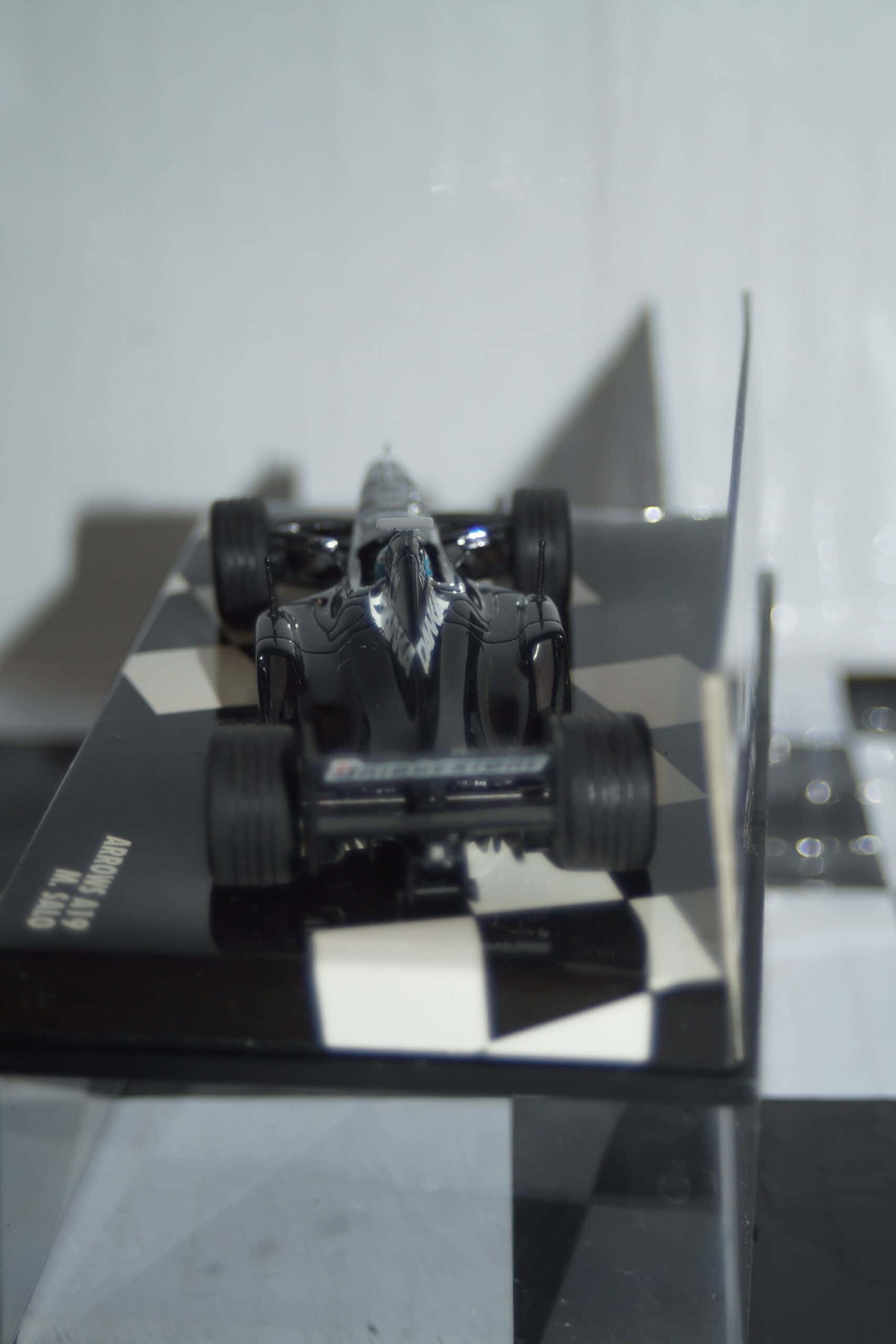 Minichamps sauber petronas showcar 2004, f.massa 400 0480082 1:43