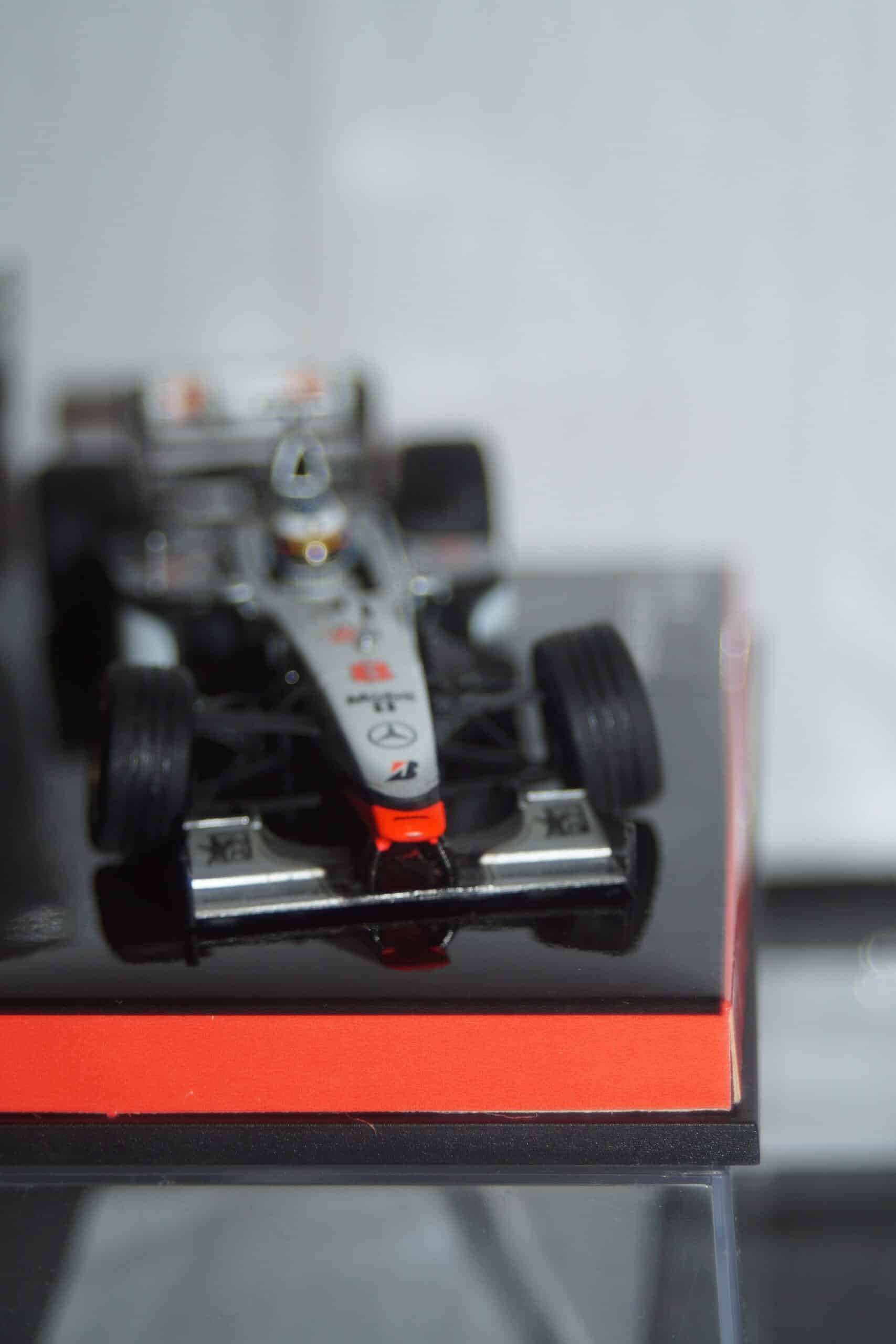 2011 silver (nuremberg toy fair 2012) 533 133023 1:43