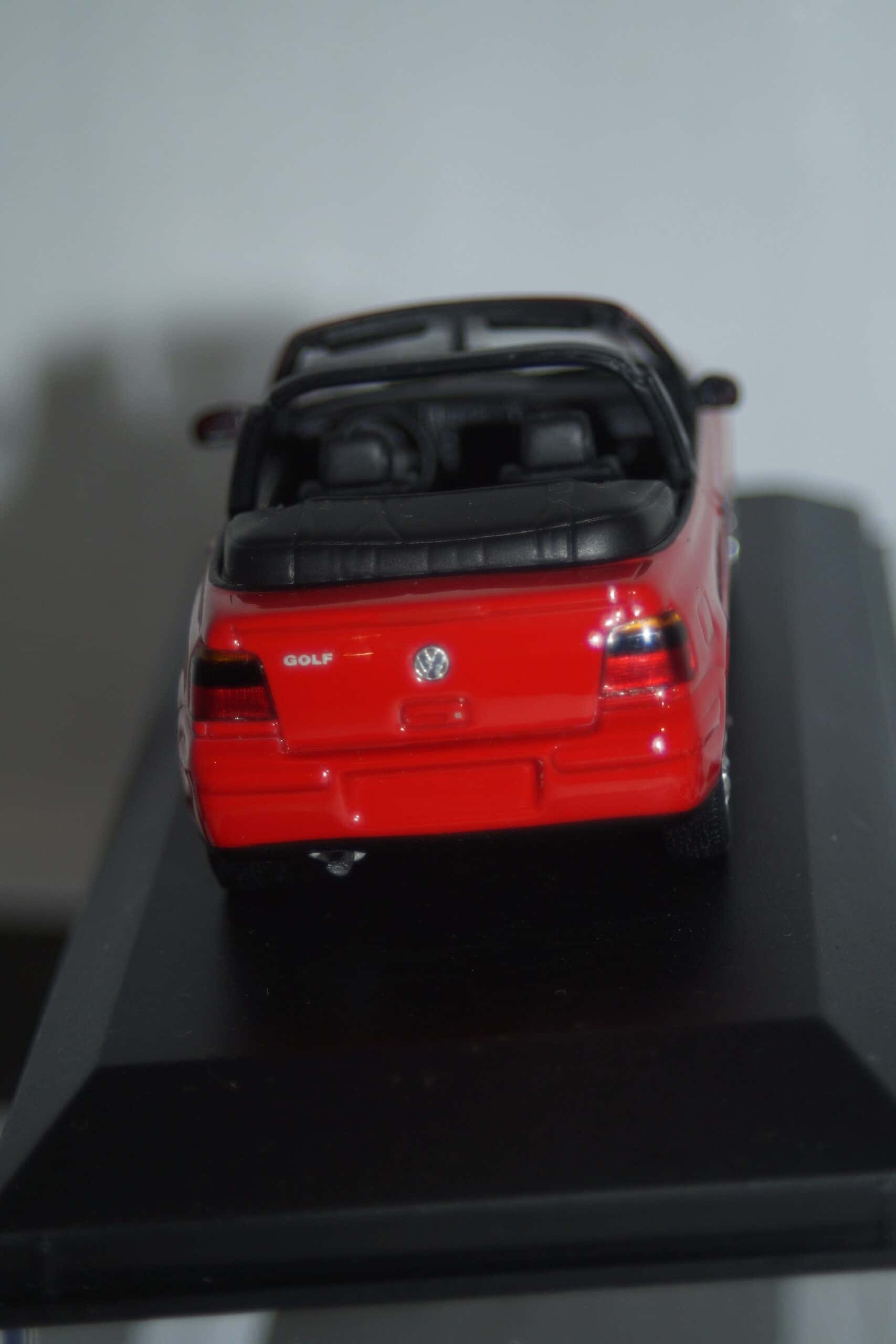 Minichamps (dealer box) vw golf convertible in red, 1:43 diecast