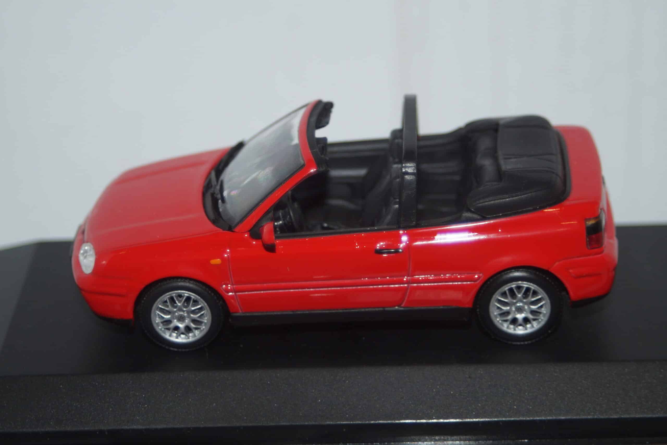 Minichamps (dealer box) vw golf convertible in red, 1:43 diecast
