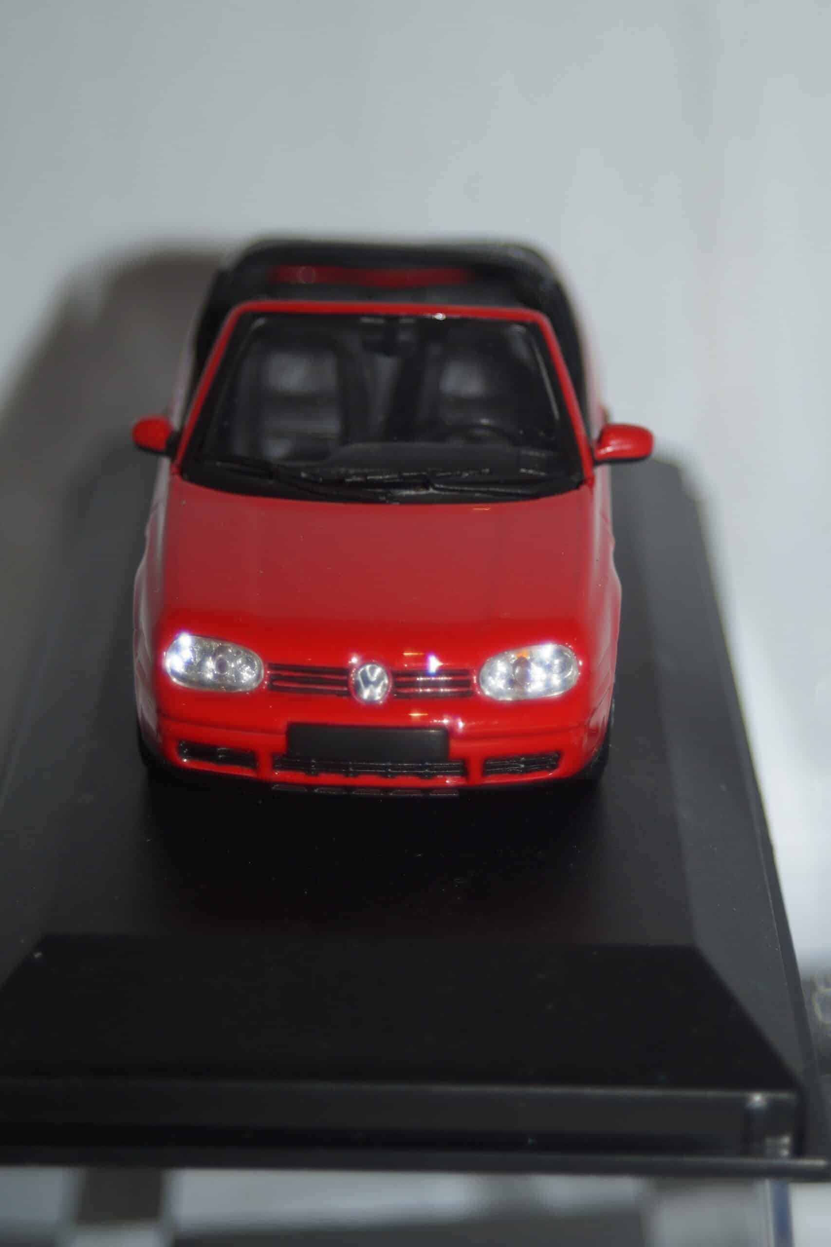 Minichamps (dealer box) vw golf convertible in red, 1:43 diecast