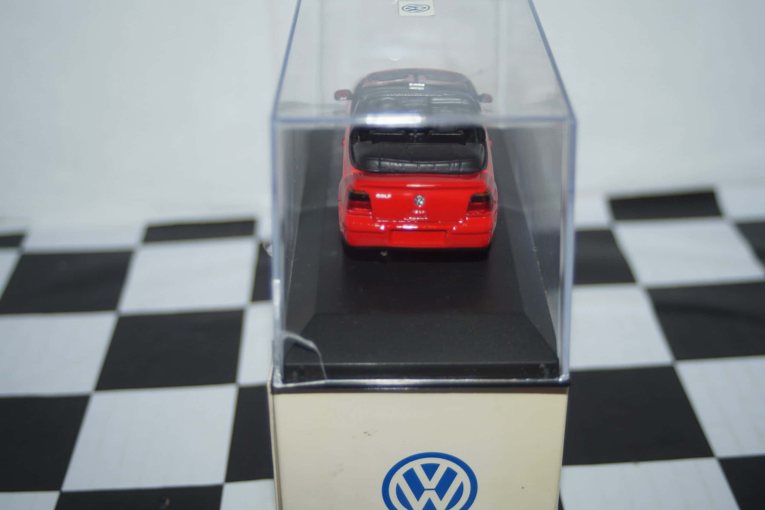 Minichamps (dealer box) vw golf convertible in red, 1:43 diecast