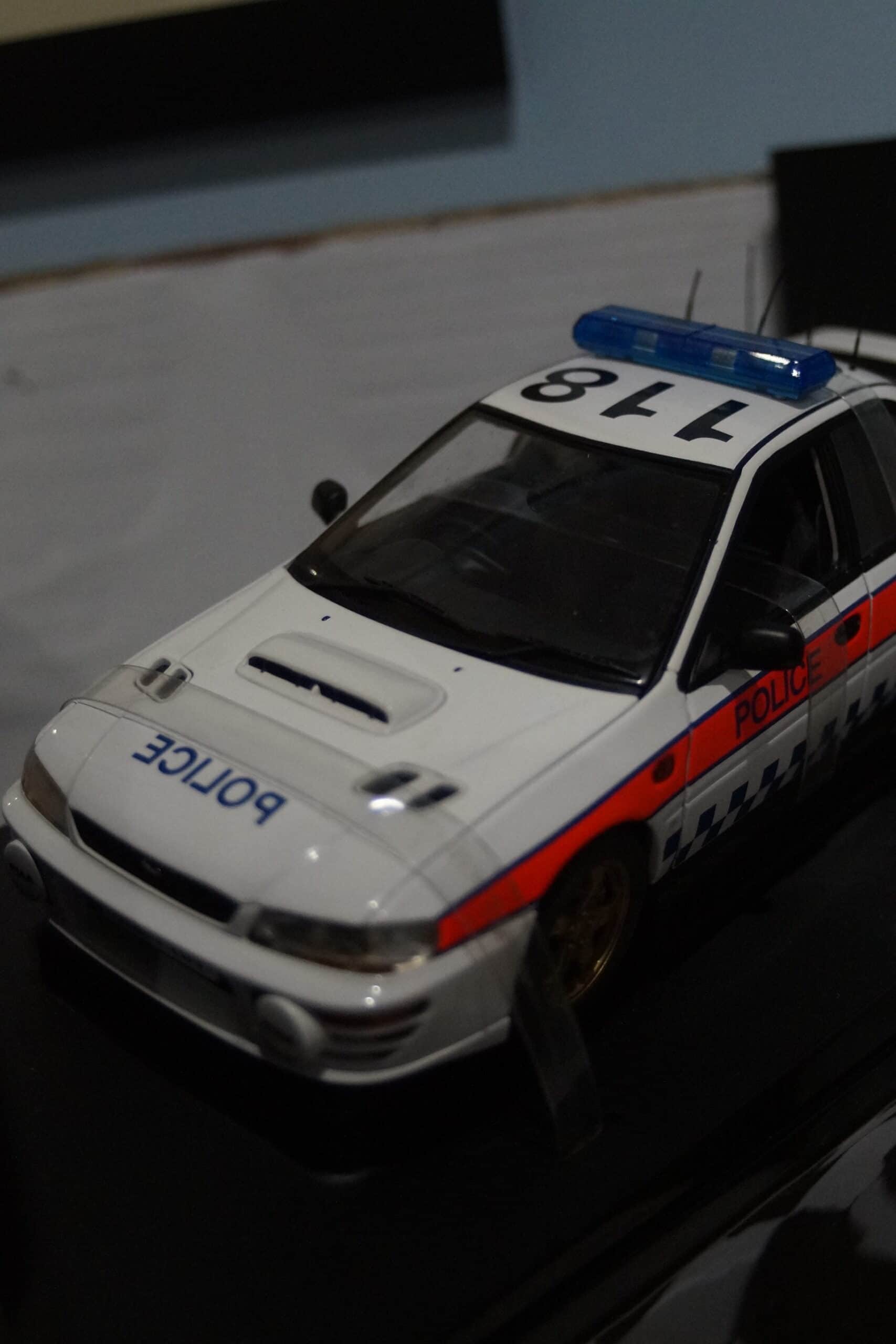 Subaru impreza police car 1:18 diecast autoart 78651