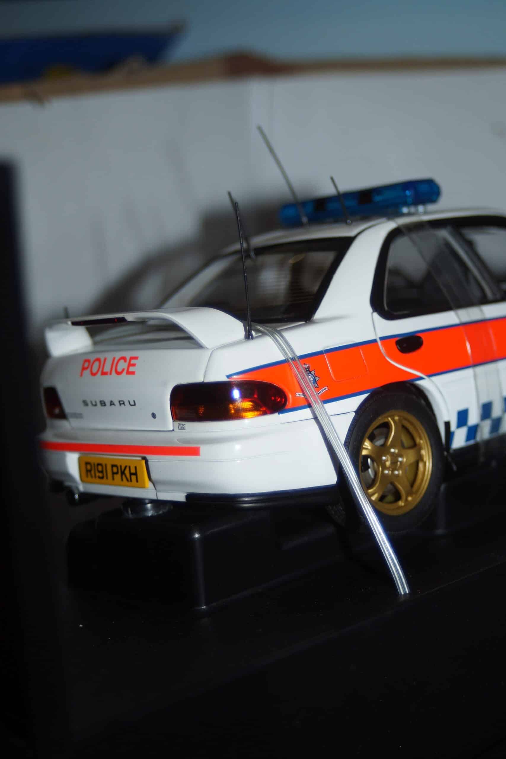 Subaru impreza police car 1:18 diecast autoart 78651