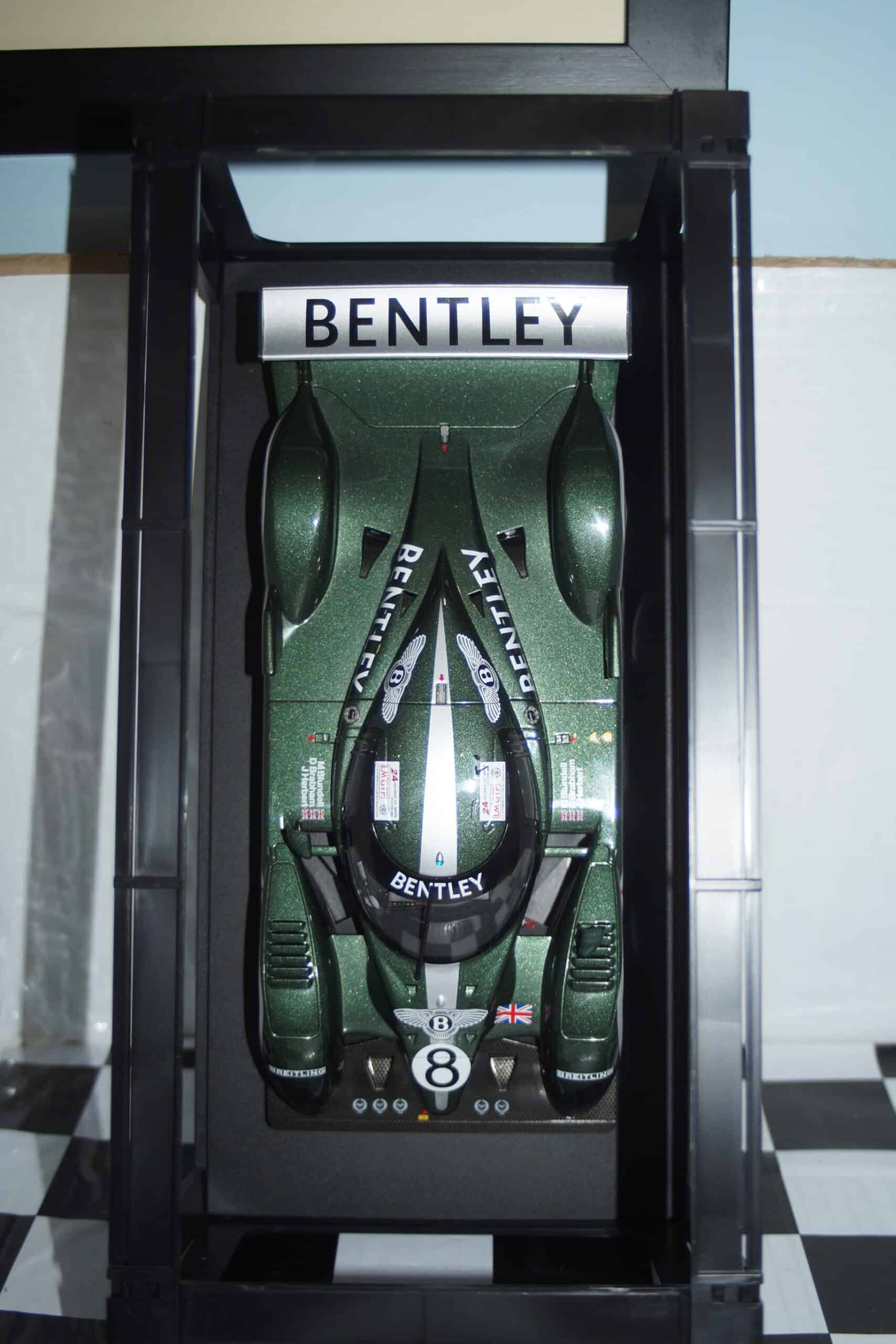 Autoart bentley speed 8 lemans 24hr 2003 1:18 diecast 80353