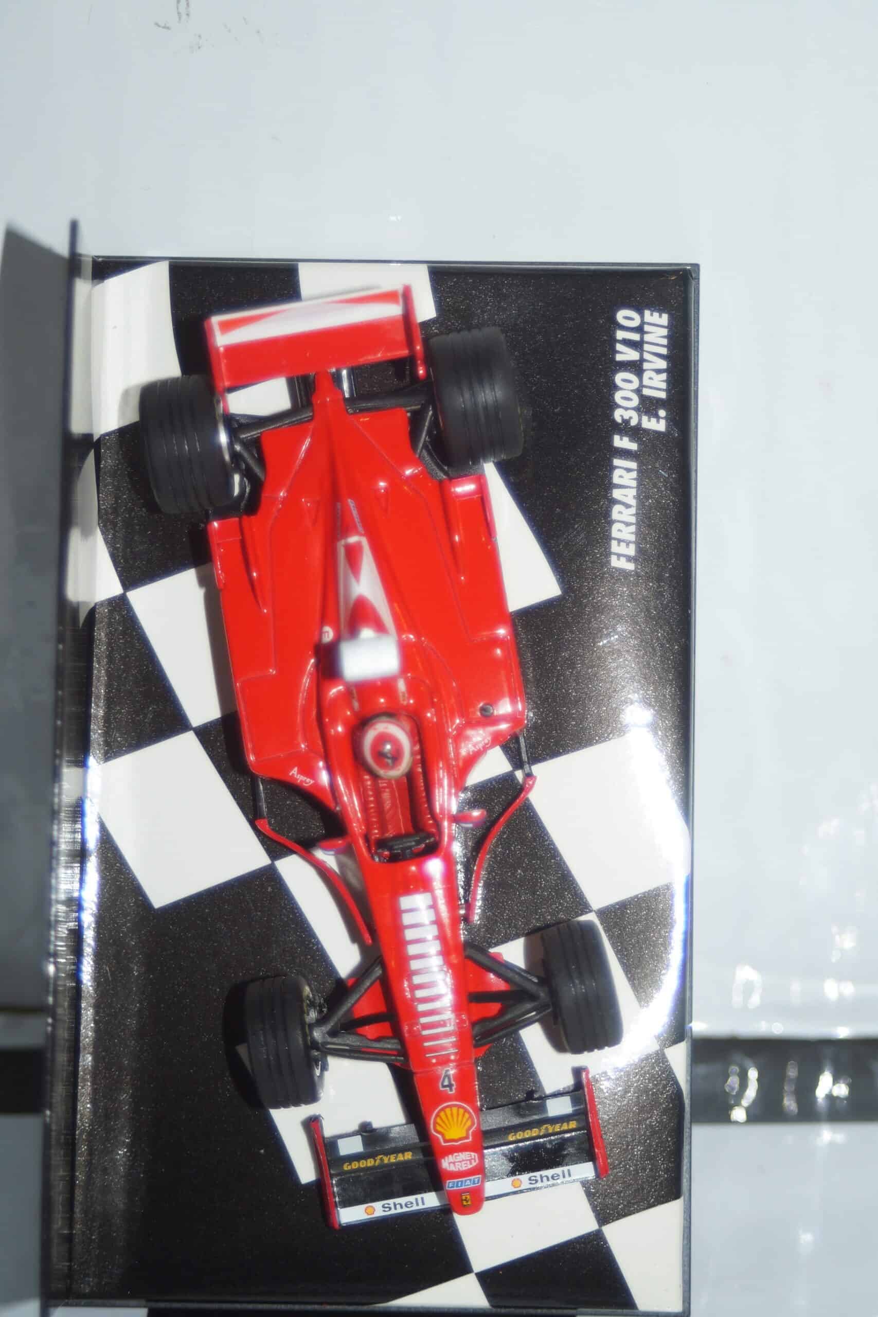 Minichamps ferrari f300 v10 1998 e.irvine 430 980004 1:43