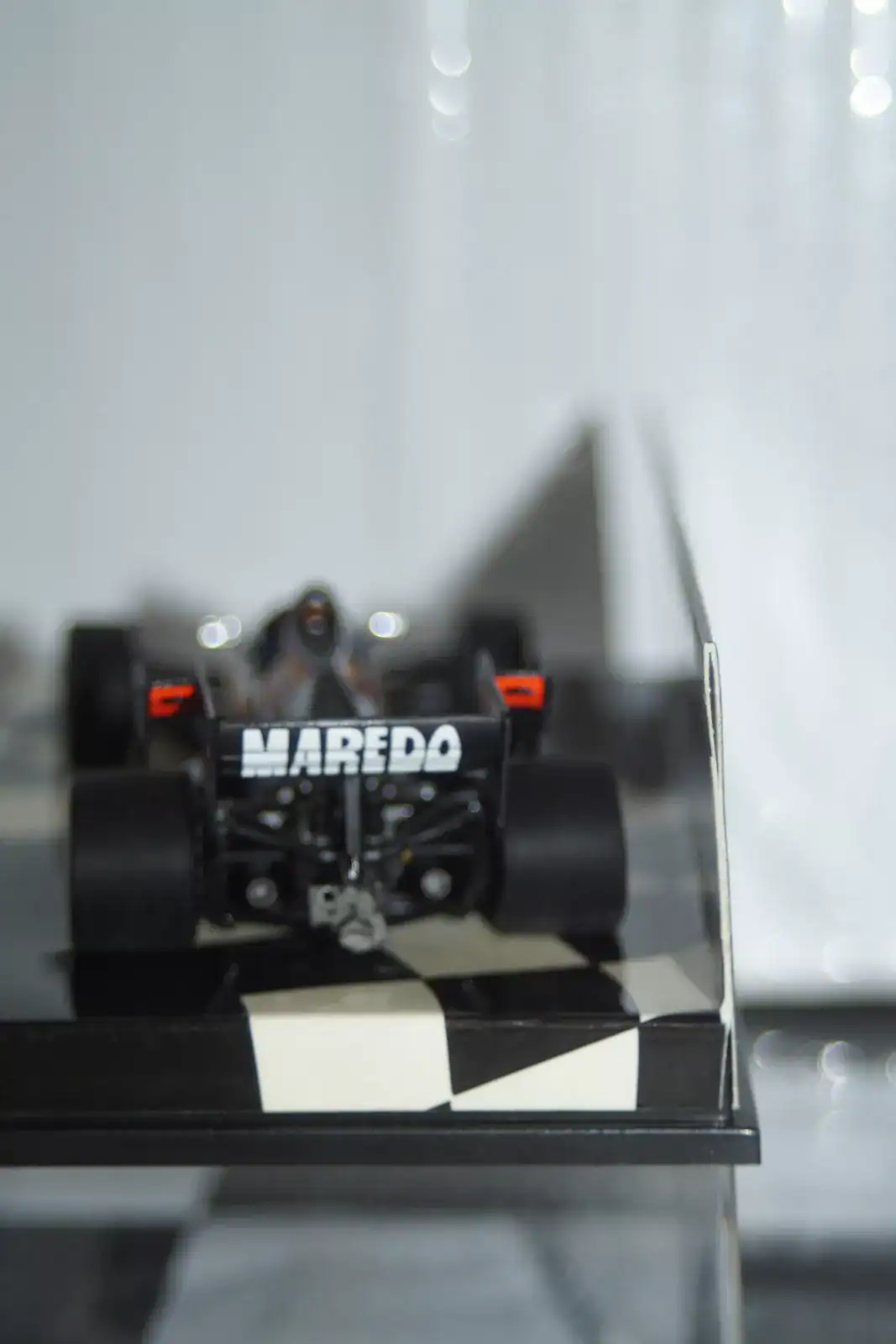 Minichamps tyrrell ford 012 1984 bellof 400 840004 diecast 1:43