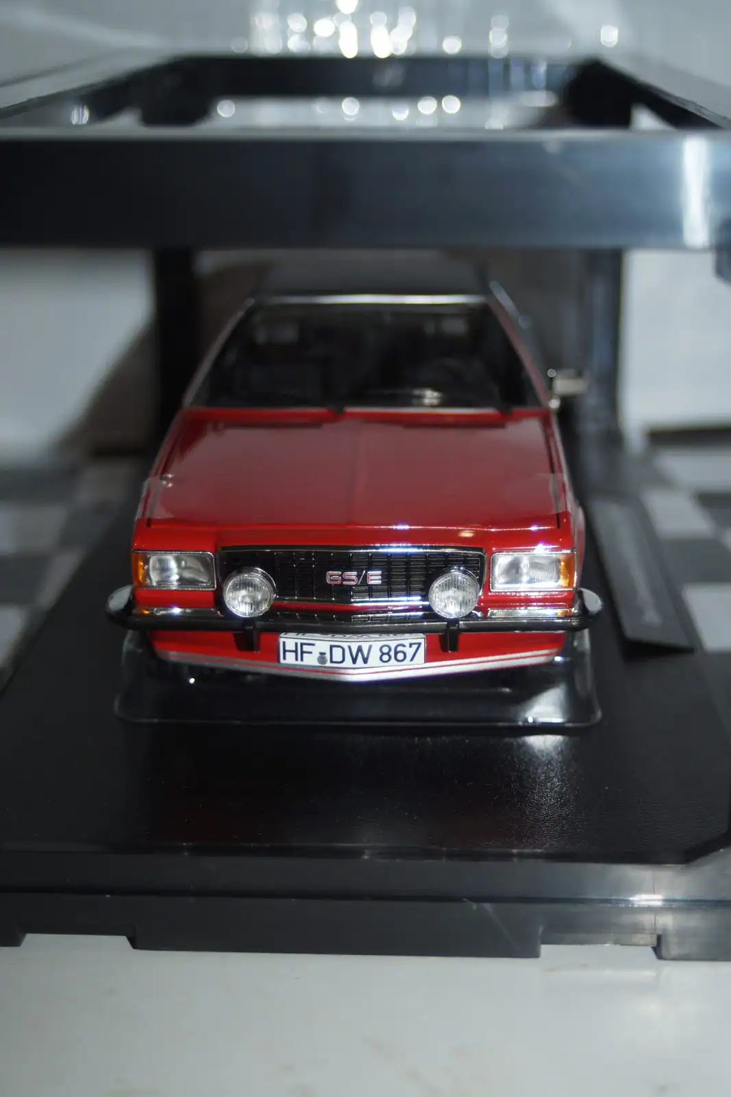 Touring model cars opel commodore b gs/e coupe 1975 lhd 1:18 ref 18048001