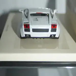 Minichamps lamborghini gallardo 2007 white 1:43 436 103500