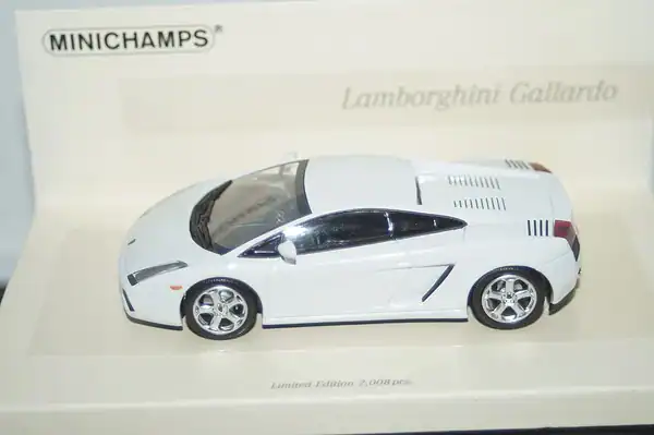 Minichamps lamborghini gallardo 2007 white 1:43 436 103500