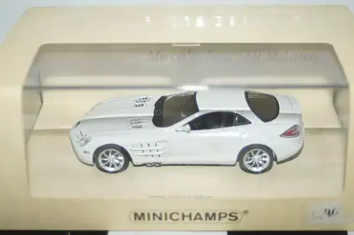 Minichamps mercedes benz slr mclaren 2004 white 1:43 436 033020