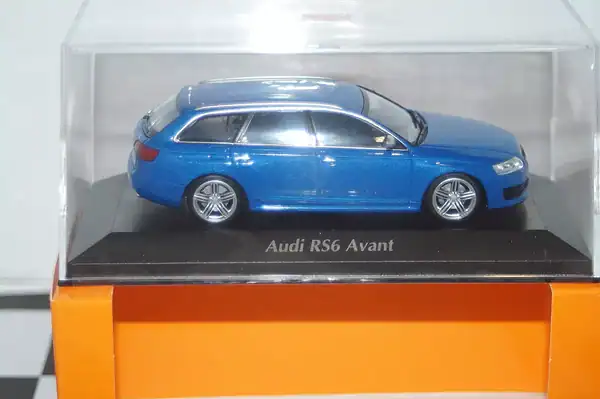 Maxichamps audi rs6 avant blue matallic 2007 minichamps 1:43 940 017211