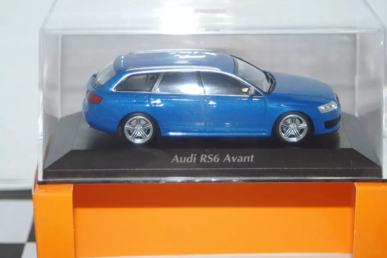 Maxichamps audi rs6 avant blue matallic 2007 minichamps 1:43 940 017211