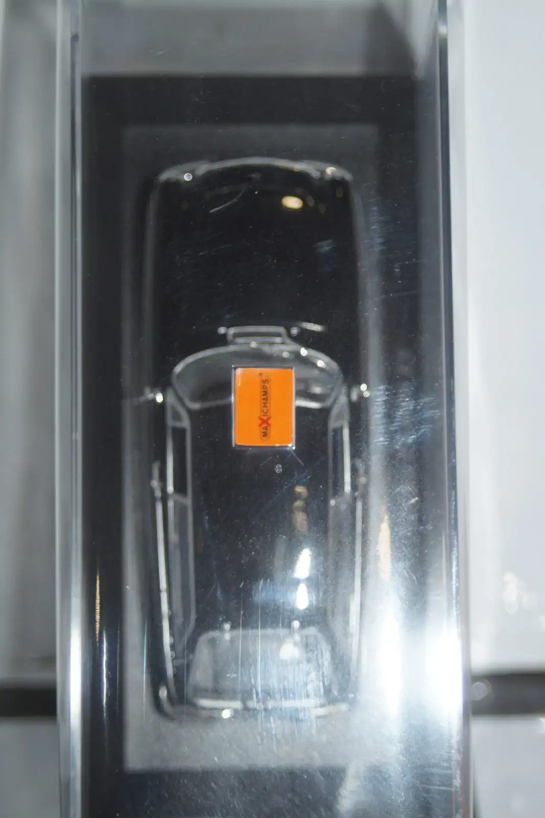 Maxichamps volvo p1800 es 1971 black 1:43 940 171610