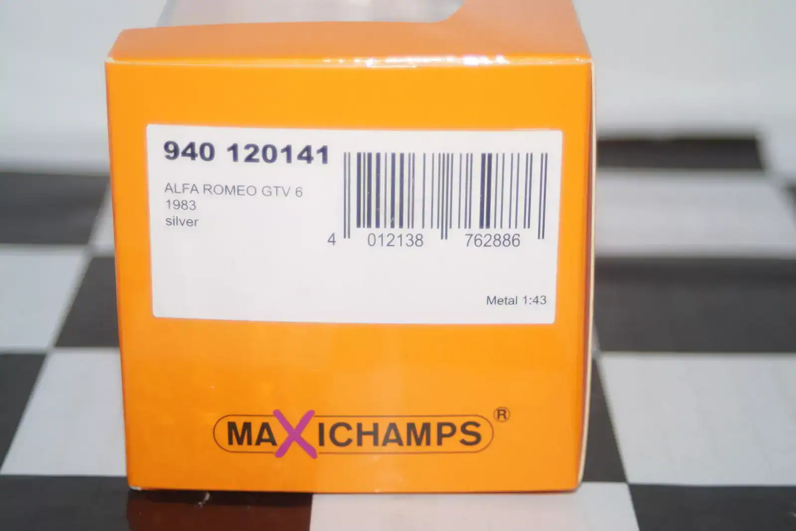 Maxichamps alfa romeo gtv 6 1983 silver 1:43 940 120141