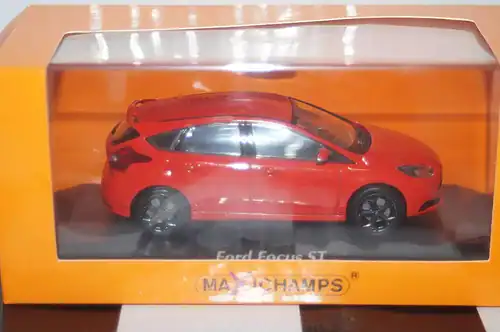 Maxichamps ford focus st 2011 red 1:43 940 081900