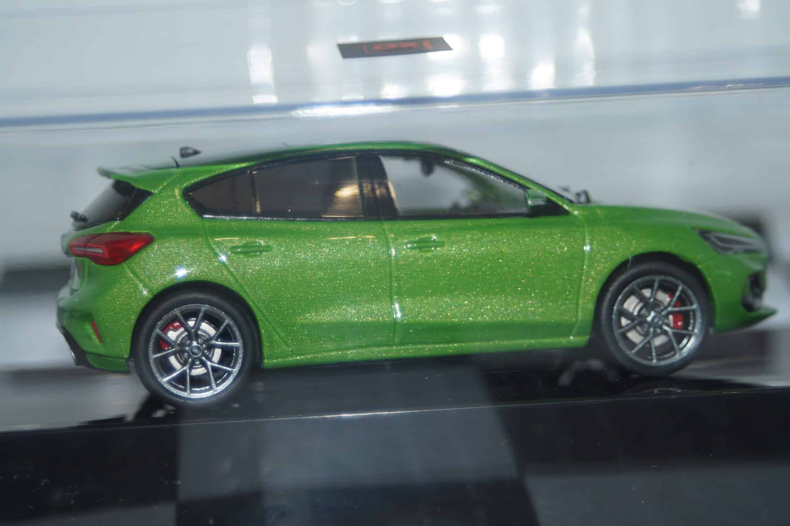 Ixo ford focus st 2022 green 1:43 moc333.22