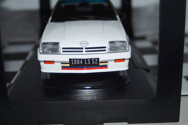 Norev opel manta white 1984 guy frequelin 1:18 scale 183305 ltd