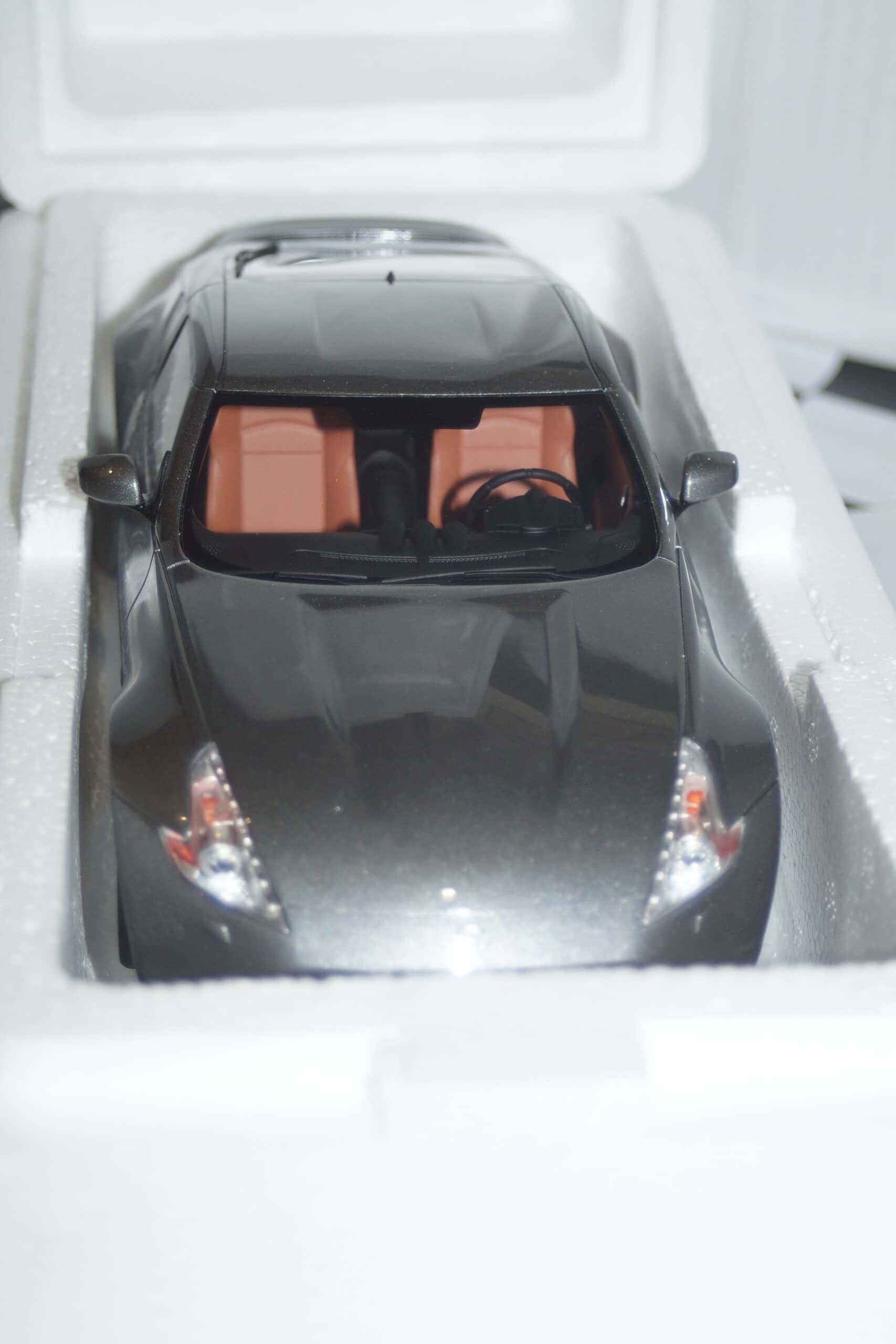 Otto nissan 370z in grey 1:18 ot465