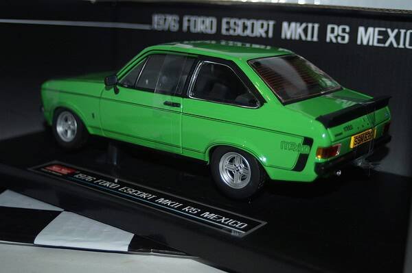 Sunstar ford escort mk2 rs mexico signal green 1976 4635r 1:18