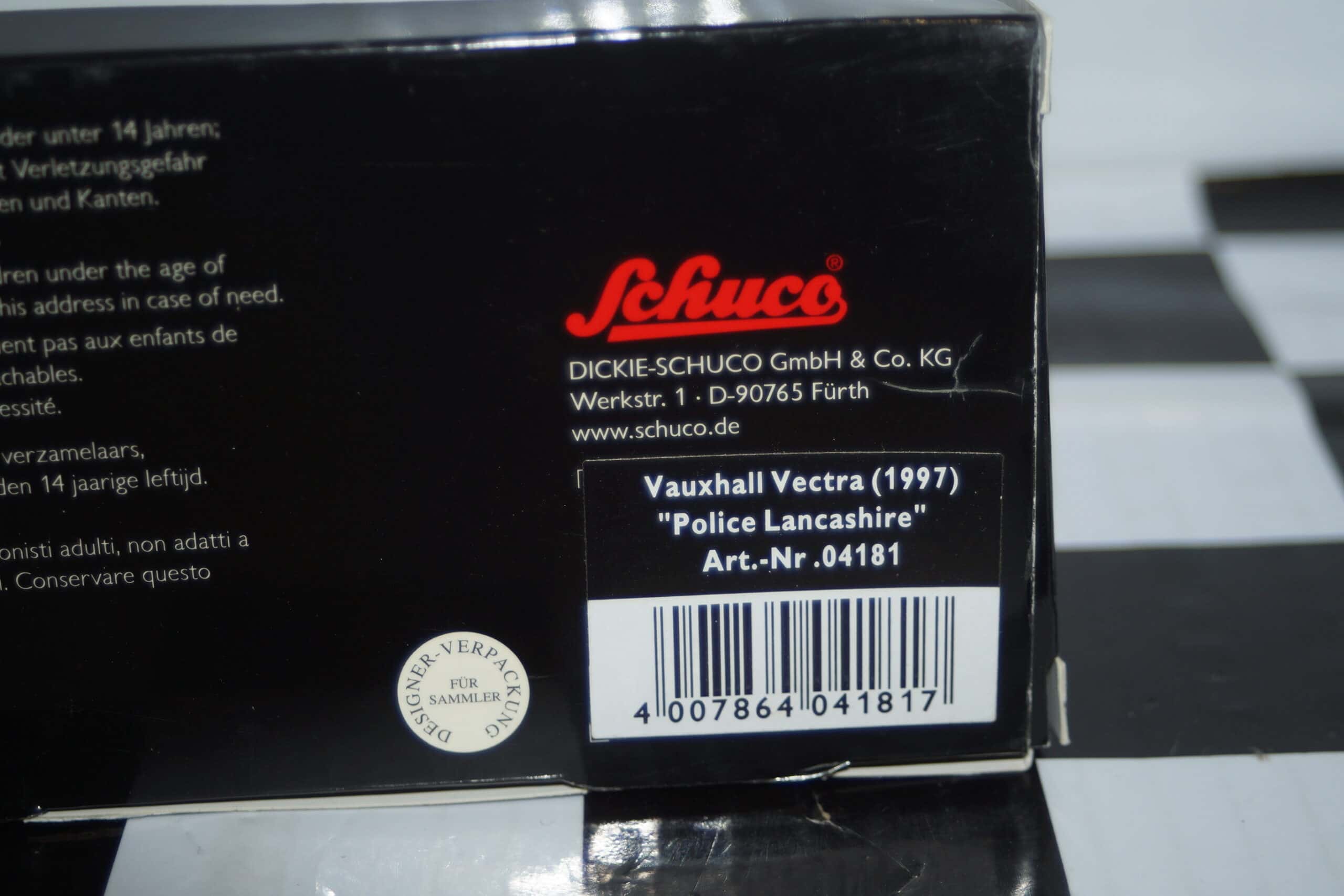 Schuco vauxhall vectra lancashire police ltd 1000 in 1:43 ref 04181