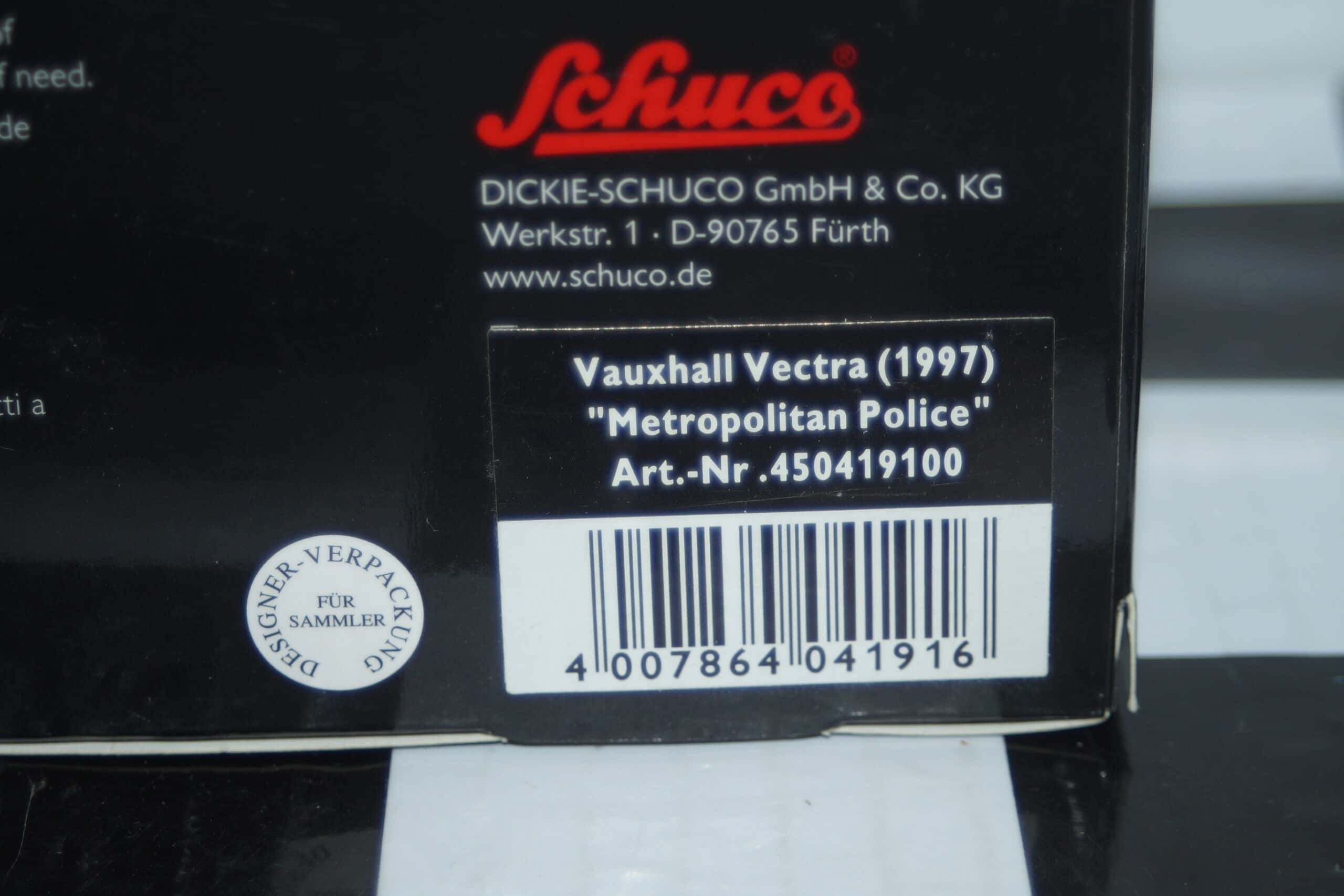 Schuco vauxhall vectra metropolitan police ltd 1000 in 1:43 450419100