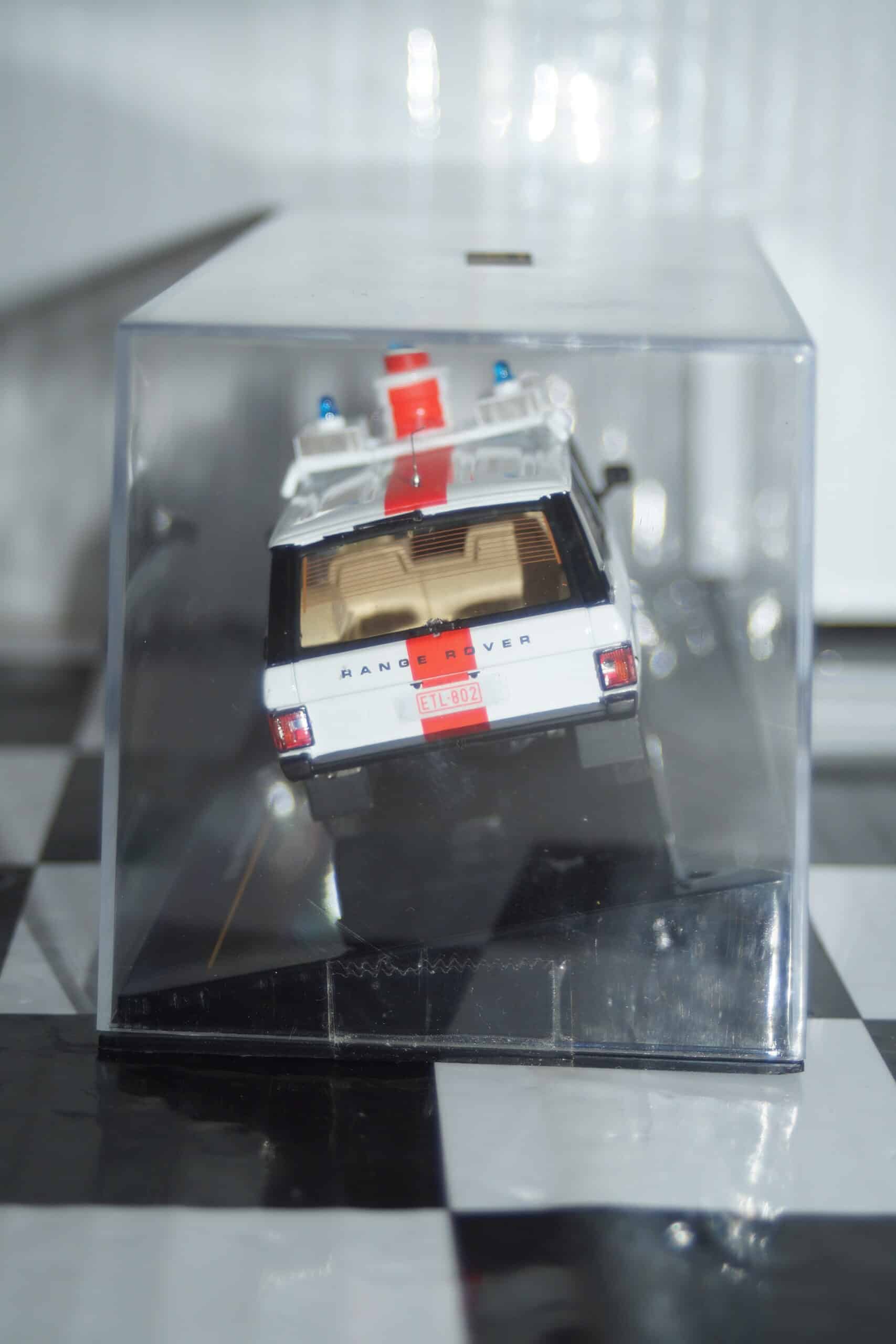 Ixo range rover belgium police 1:43 clc160