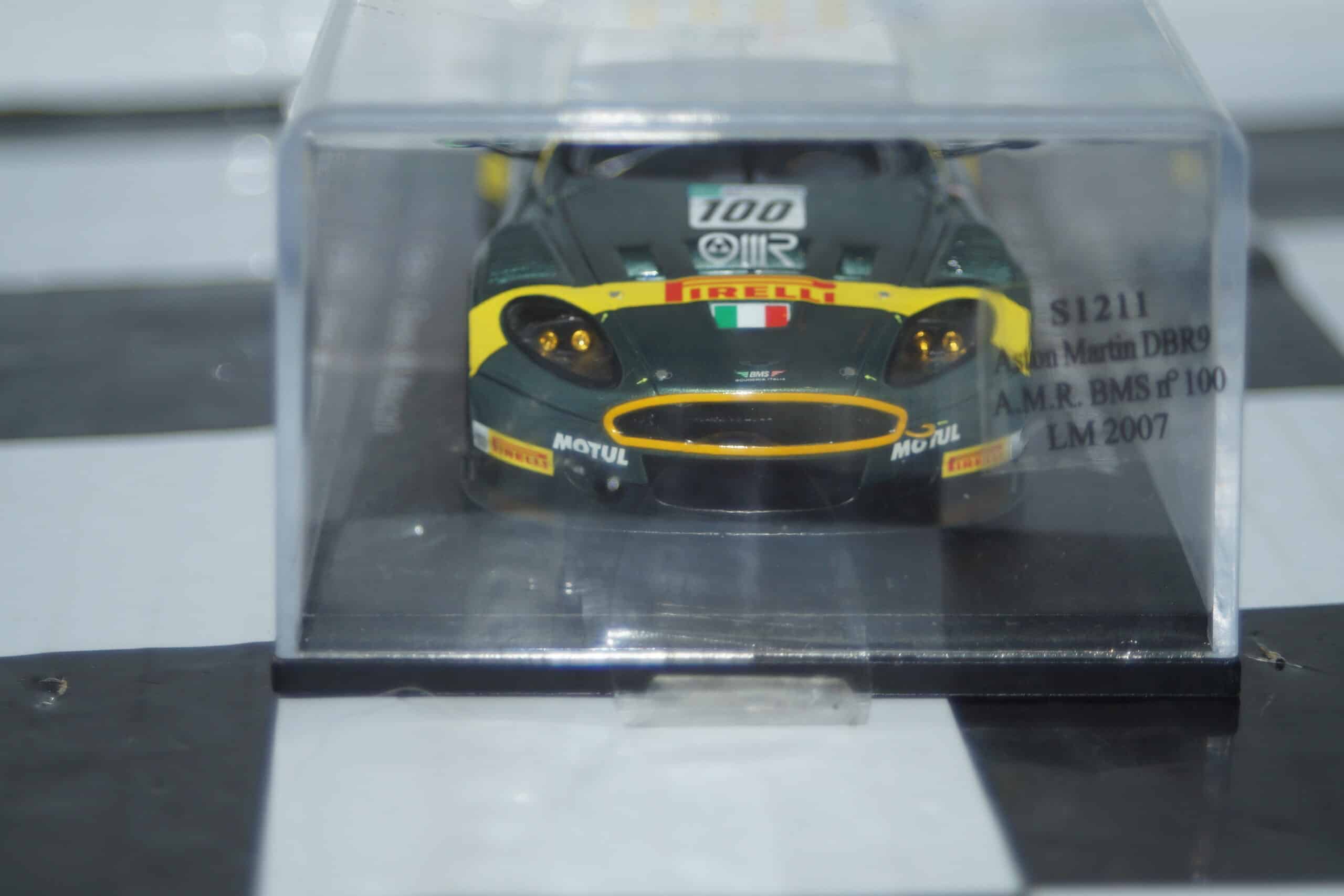 Spark aston martin dbr9 #27 interlagaos 2006 ref s1202 (signed) in 1:43
