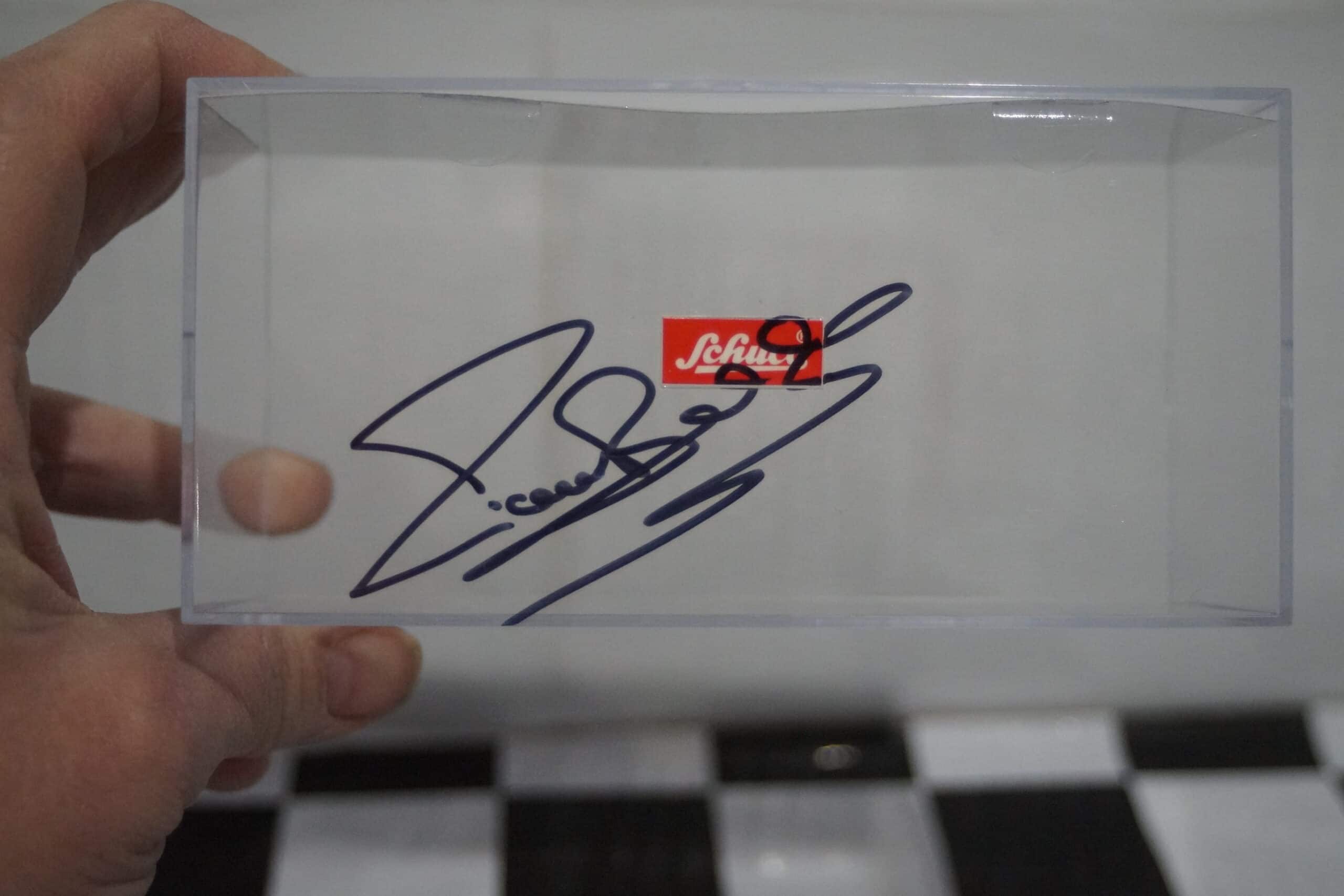 Schuco opel astra v8 coupe 2002 #15 m.bartels (signed) 1:43 ref 04804