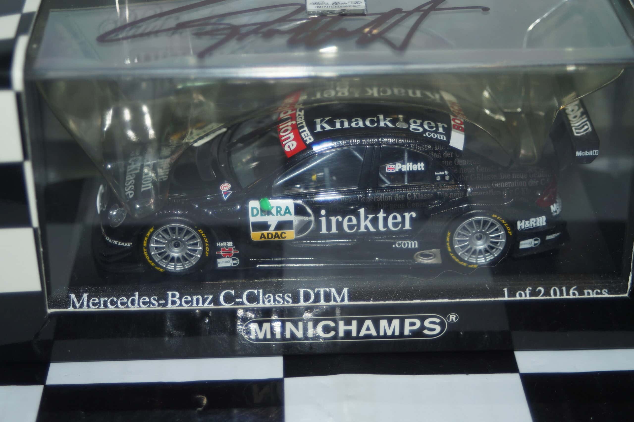 Minichamps mercedes c-class 2004 dtm #7 g.paffett (signed) 400 043407