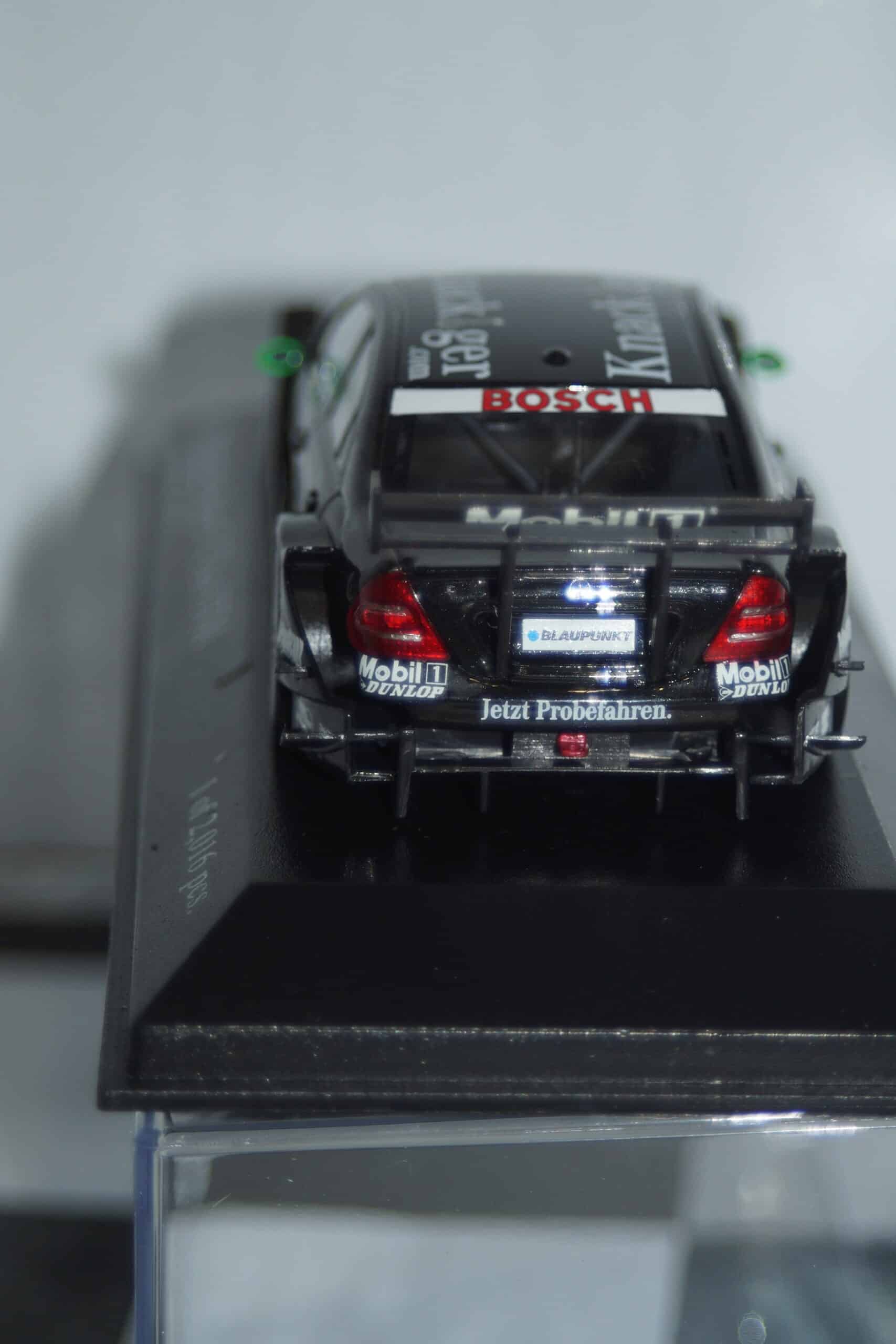 Minichamps mercedes c-class 2004 dtm #7 g.paffett (signed) 400 043407