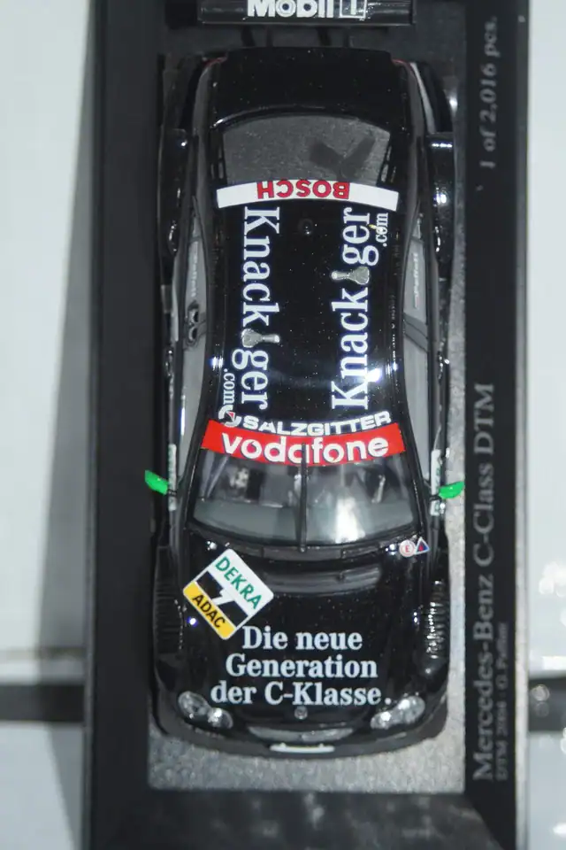 Minichamps mercedes c-class 2004 dtm #7 g.paffett (signed) 400 043407