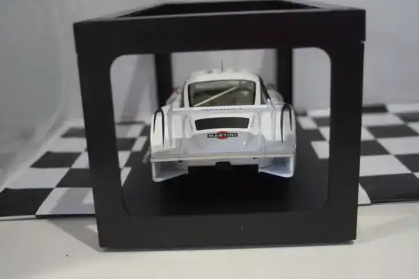 Werk83 porsche 935 moby dick 3.2 twin turbo #43 lemans 1:18 ref  w18040001
