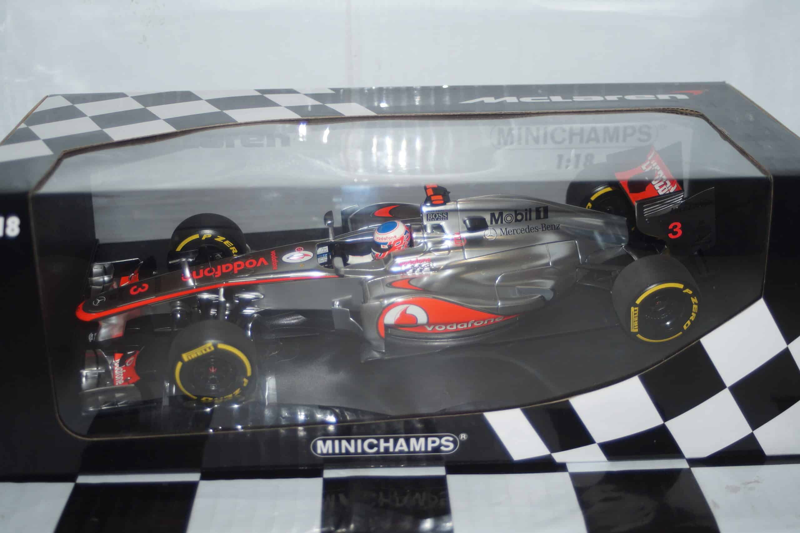 Minichamps mclaren mercedes mp4-27 j.button f1 2012 530 121803 1:18