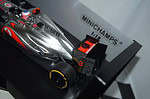 Minichamps mclaren mercedes mp4-27 j.button f1 2012 530 121803 1:18