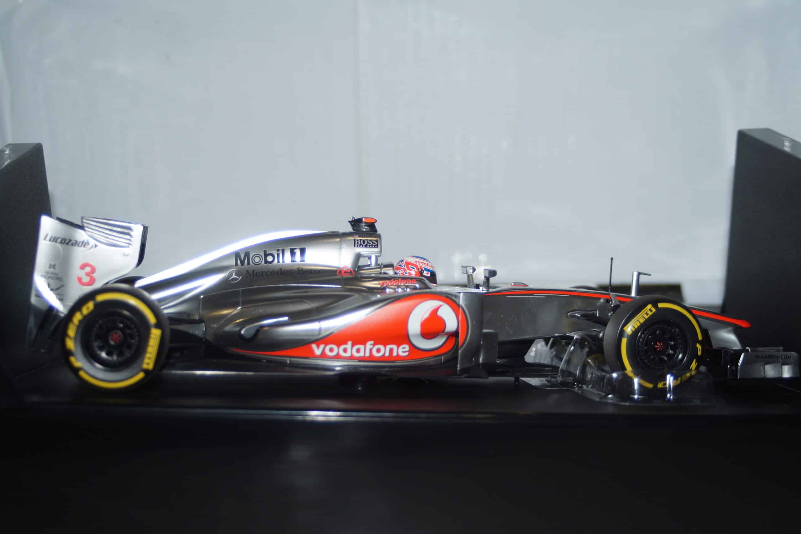 Minichamps mclaren mercedes mp4-27 j.button f1 2012 530 121803 1:18
