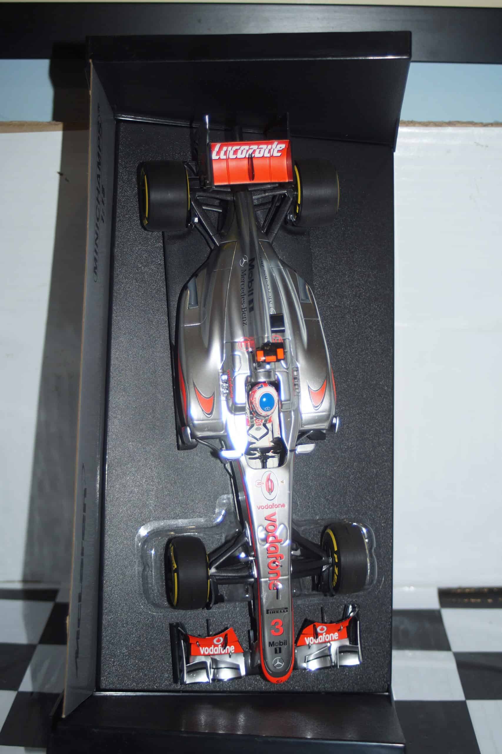 Minichamps mclaren mercedes mp4-27 j.button f1 2012 530 121803 1:18