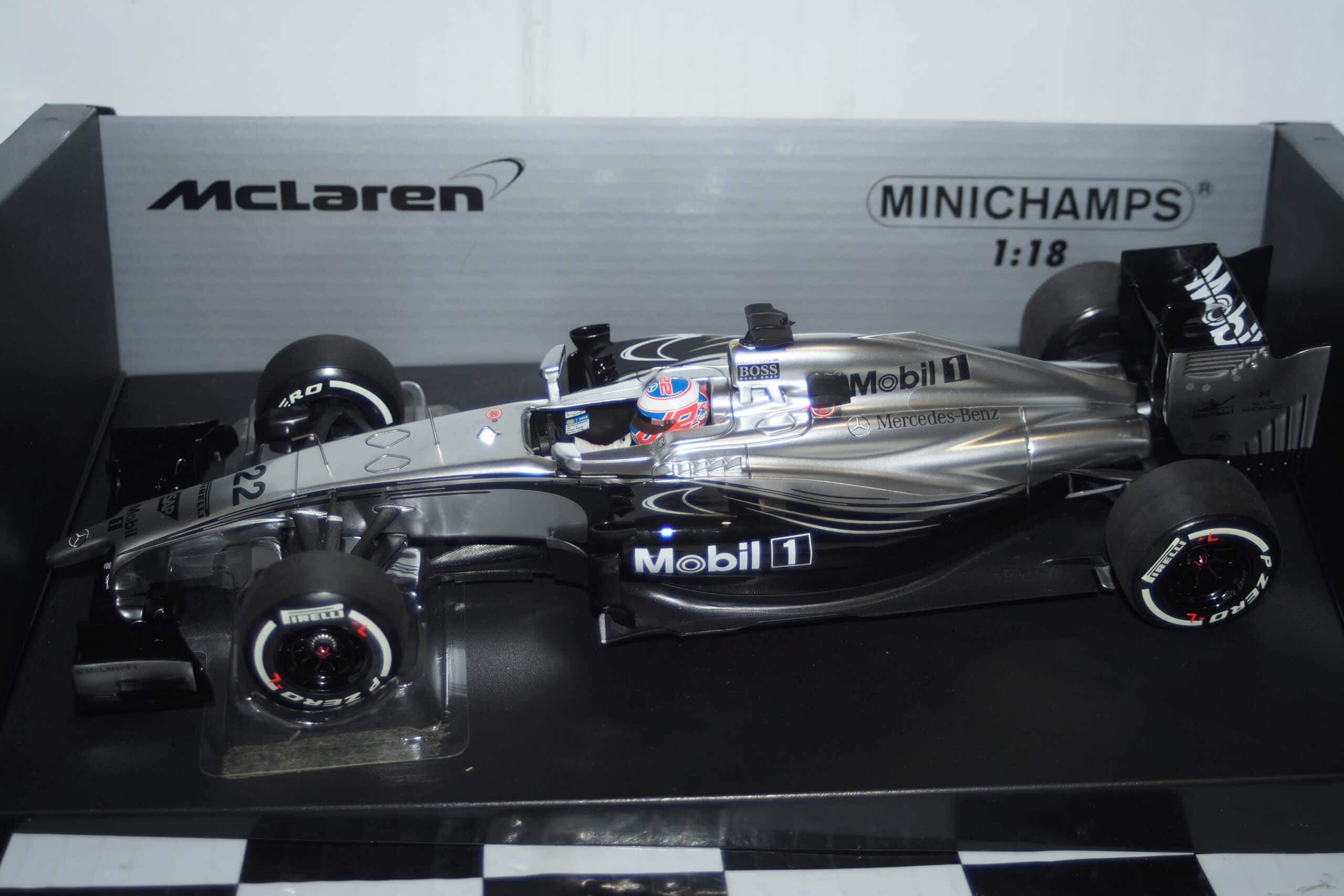 Minichamps mclaren mercedes mp4-29 j.button f1 2012 530 141822 1:18