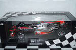 Minichamps mclaren mercedes mp4-25 j.button f1 2010 530 101801 1:18