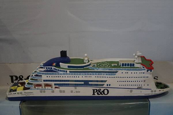 P & o north sea ferries - pride of hull -heavy resin type model ref zf683