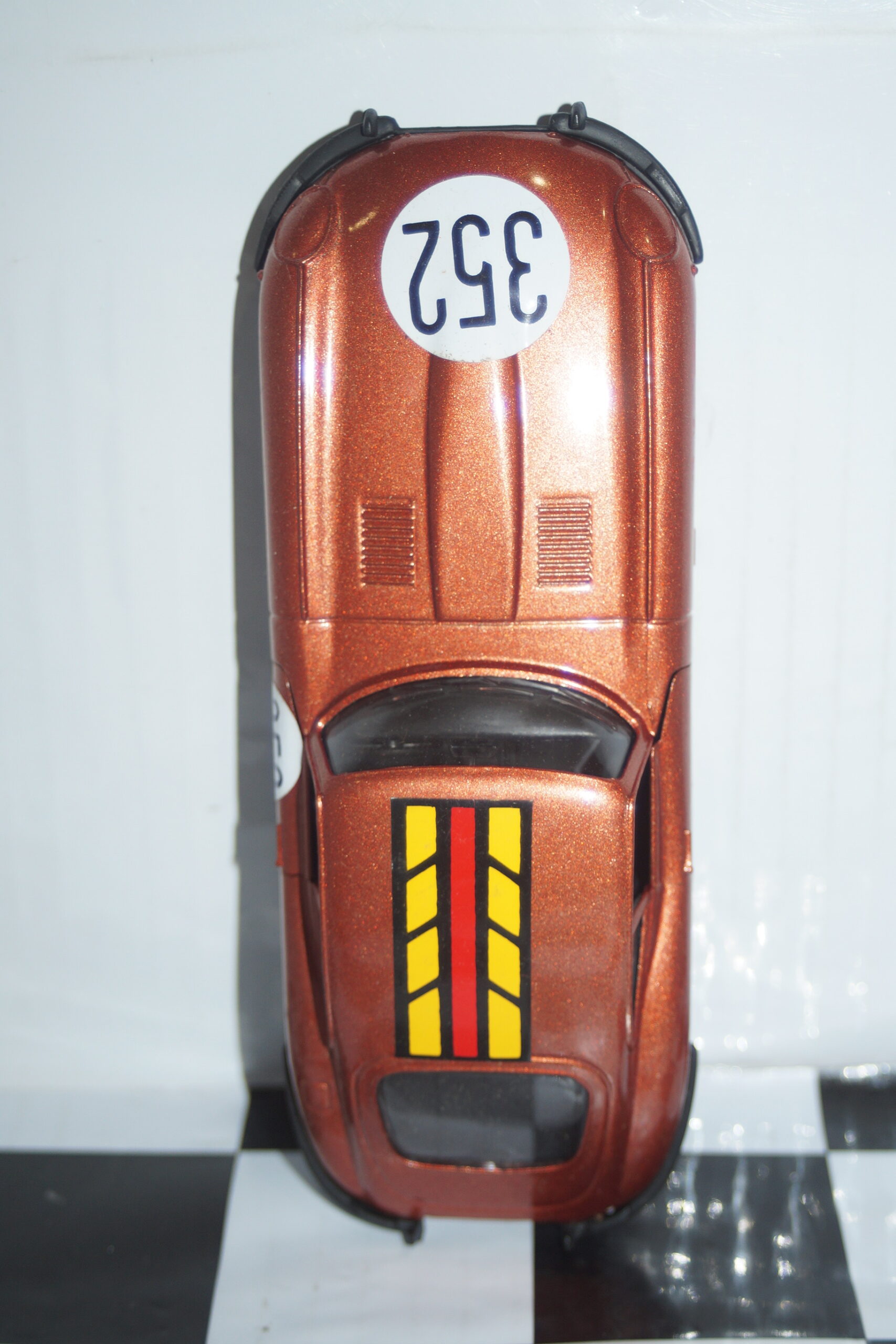 Polistil jaguar xk-e 4.2 litre bronze (boxed including decals) in 1:25 sn02