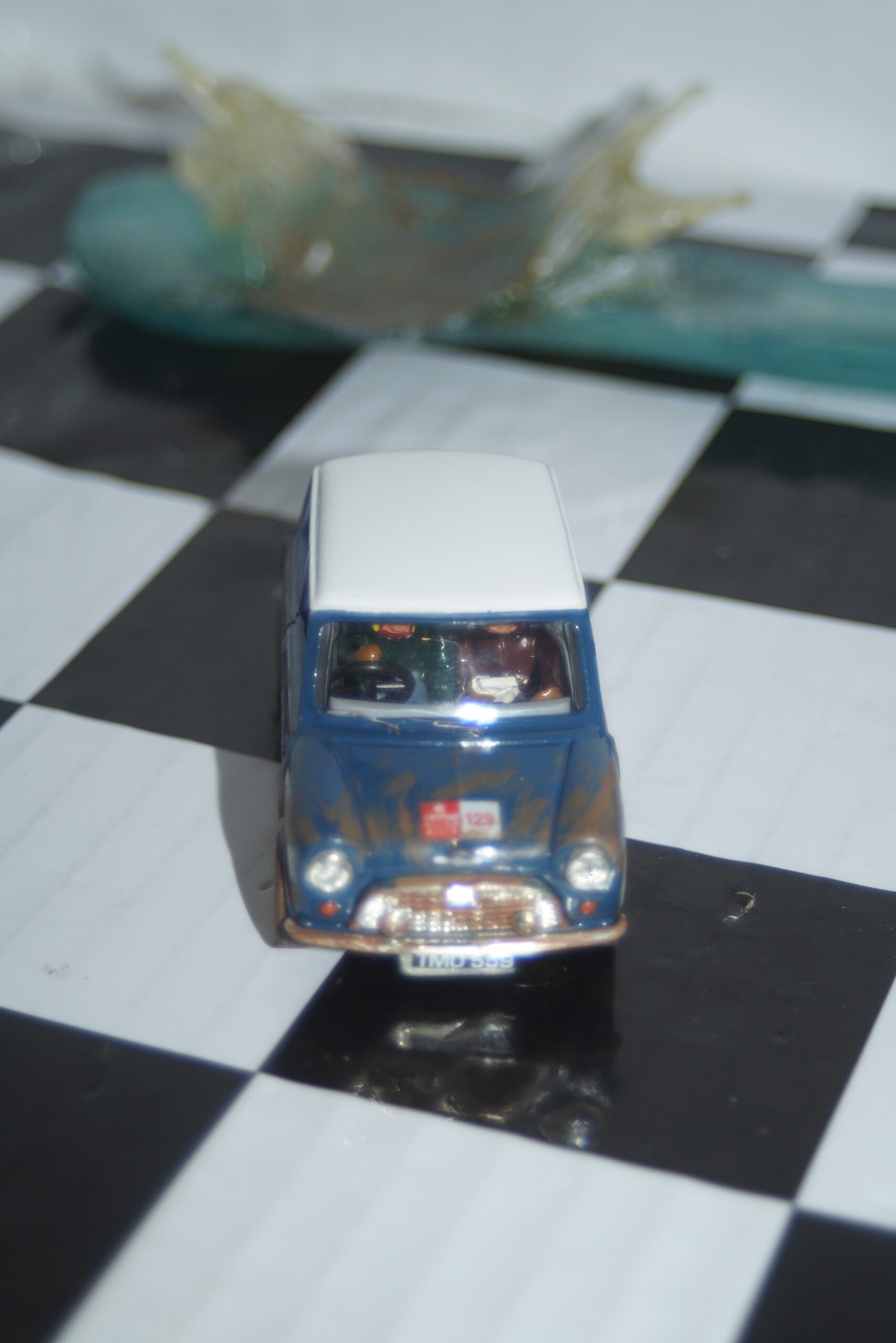 Vanguards mini cooper racing diorama rd2001 1:43 scale