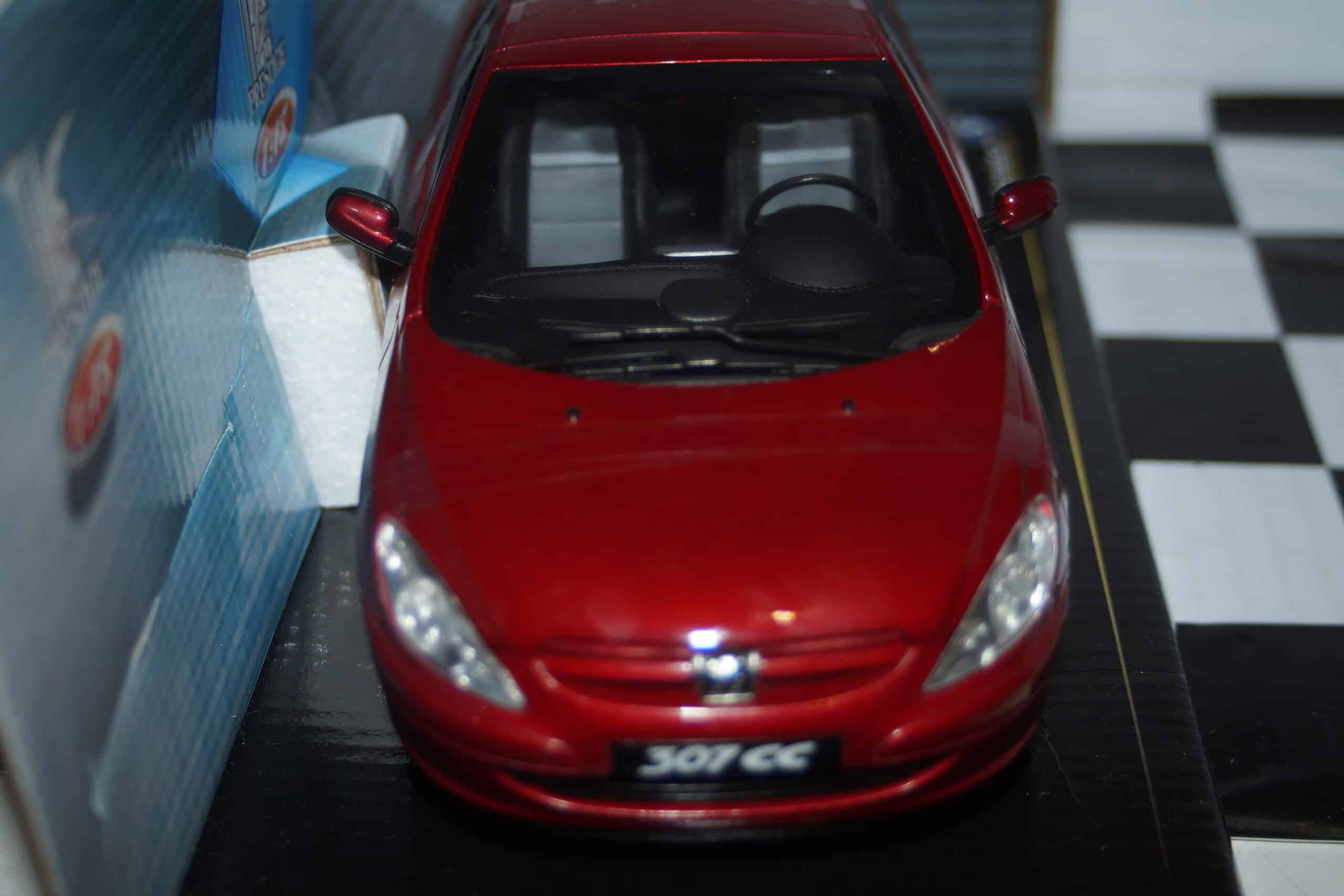 Solido peugeot 307cc red 1:18 diecast 8148