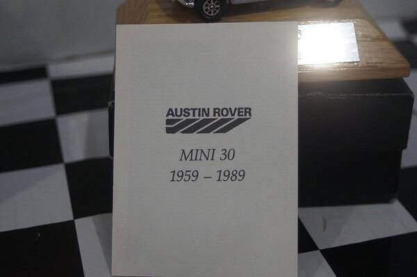 Corgi mini end of the road 1959-2000 1:43 ref 04509