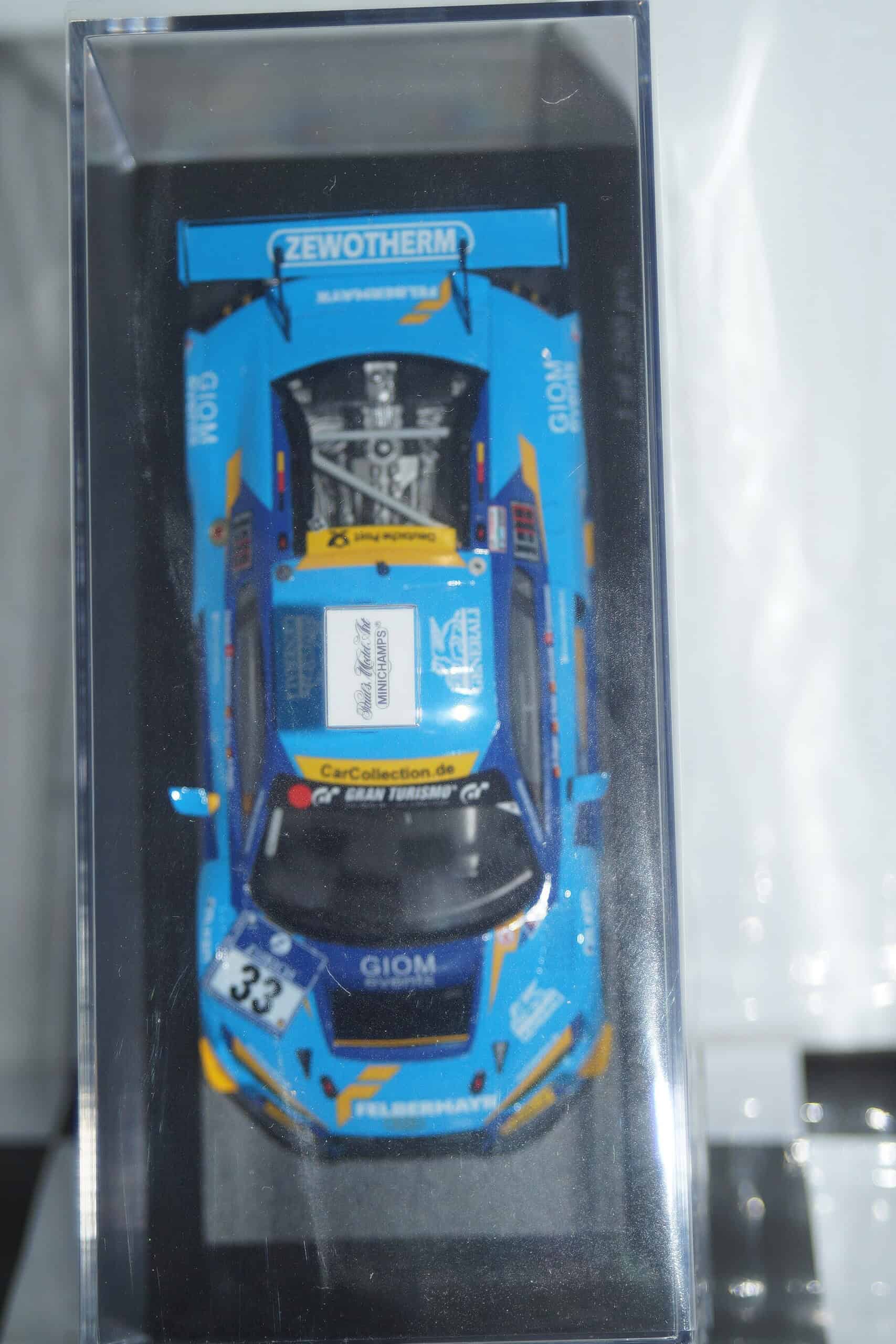 Minichamps audi r8 lms 24hr nurburgring 2016 1:43 437 161133