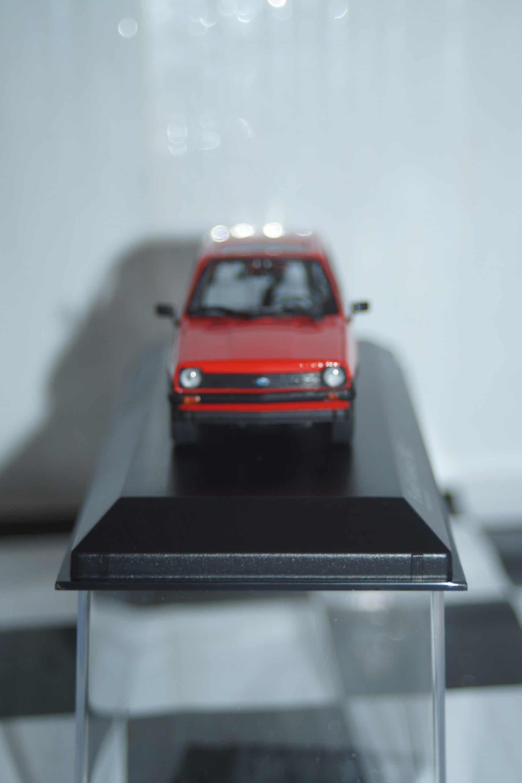 Minichamps ford fiesta xr2 1978 red ref 400 0851612 1:43 diecast