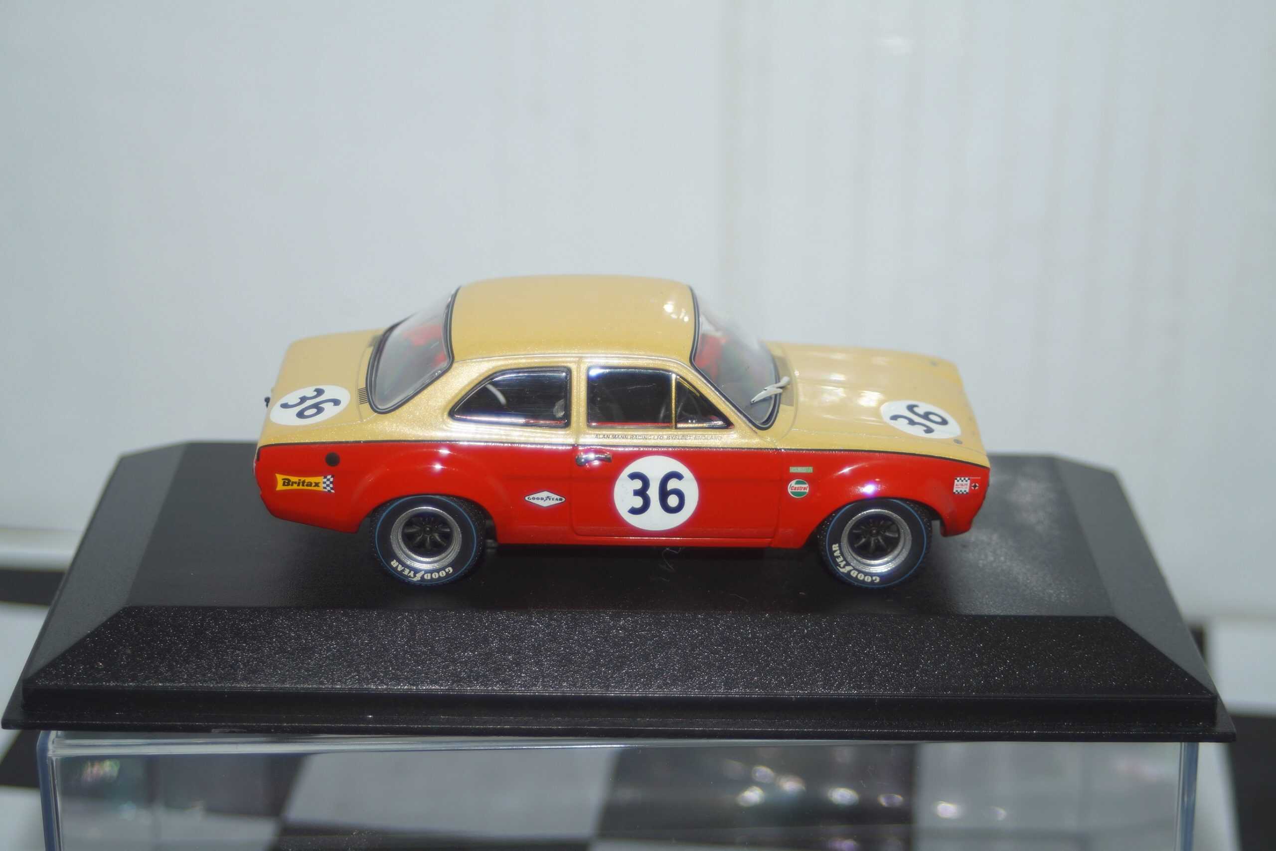 Minichamps ford escort mk1 tc #2 500km nurburgring 1968 mitter 400 688192 1:43