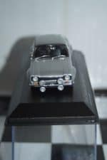 Minichamps ford focus rs 2009 green metallic 400 088102 1:43